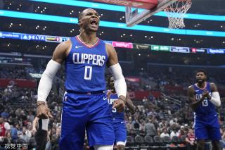 B费对于球 B费对于球