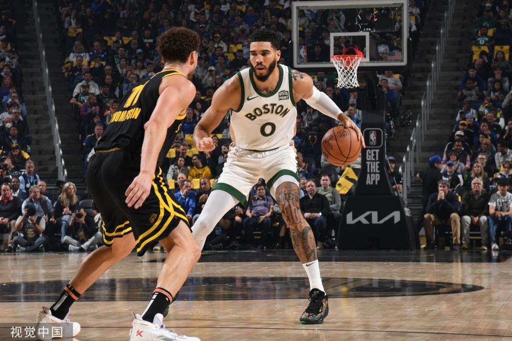 阿尔瓦雷斯 阿尔瓦雷斯