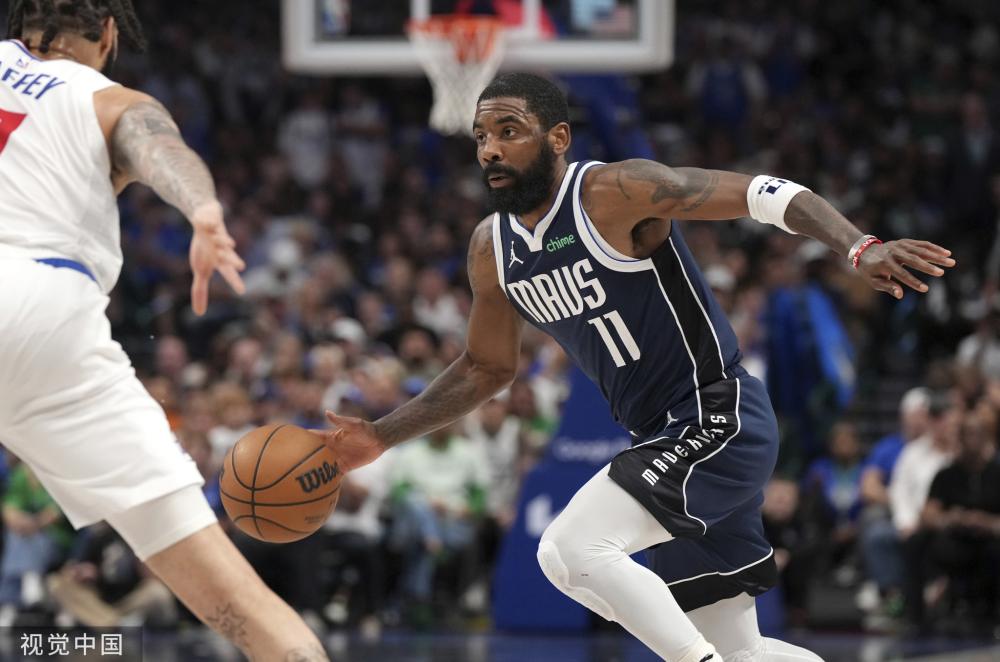 在球场上 在球场上